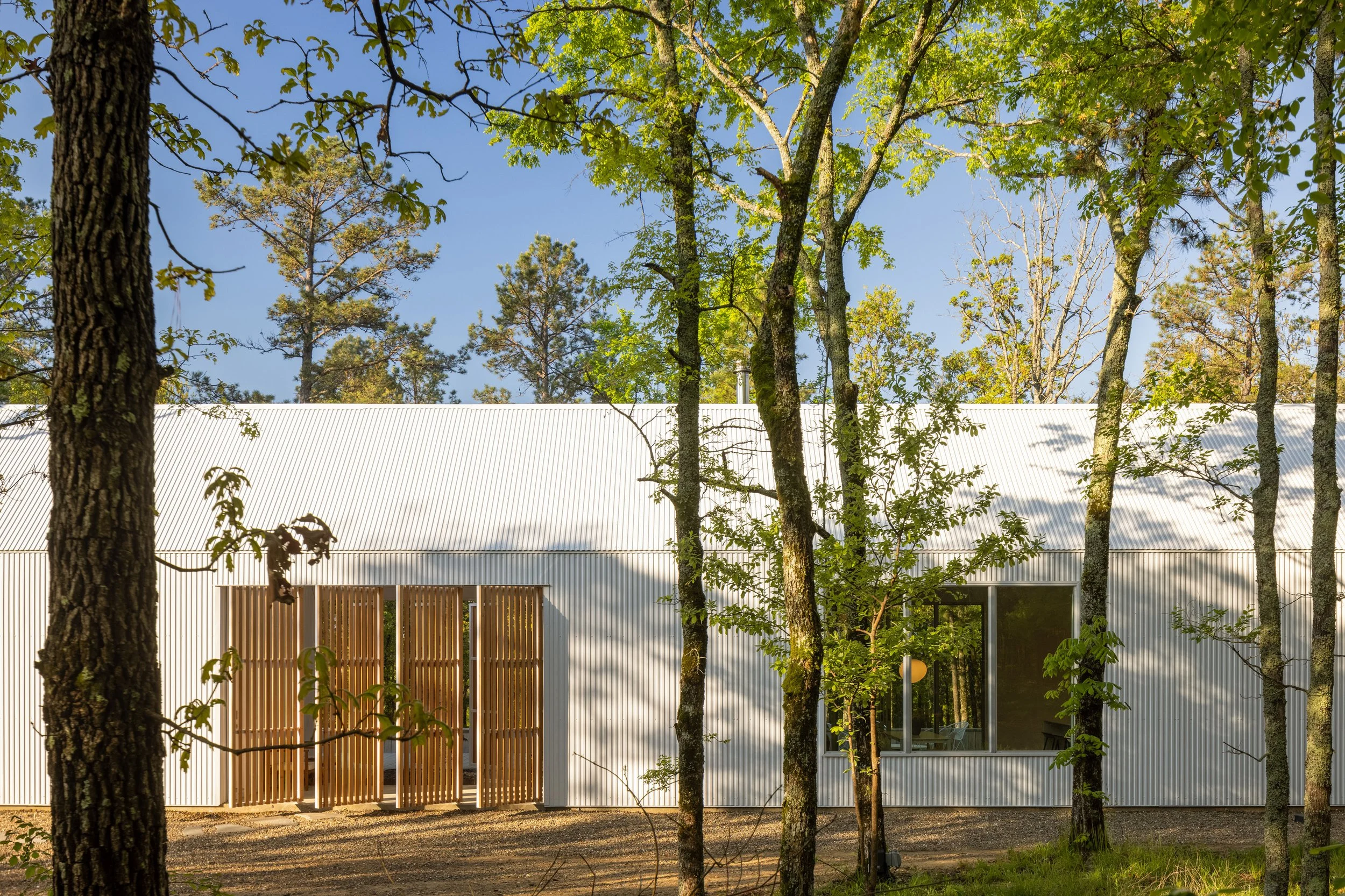 Architectural Photography of Modern Cabin Beavers Bend Oklahoma 01