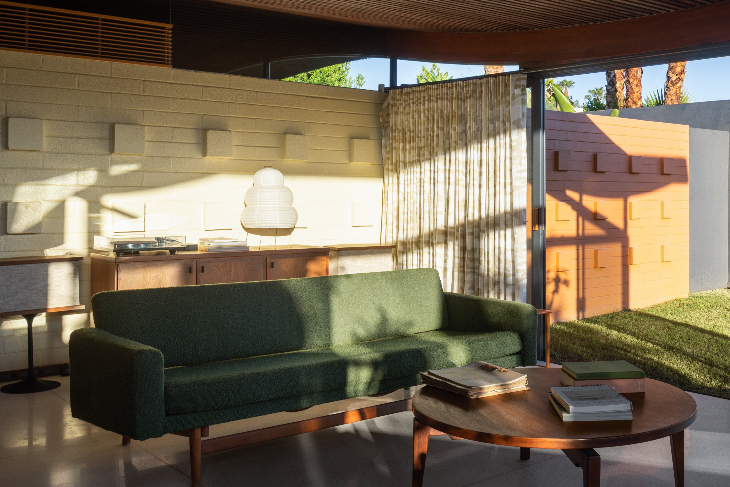 Residential Architectural Photographer Wave House Palm Springs 04