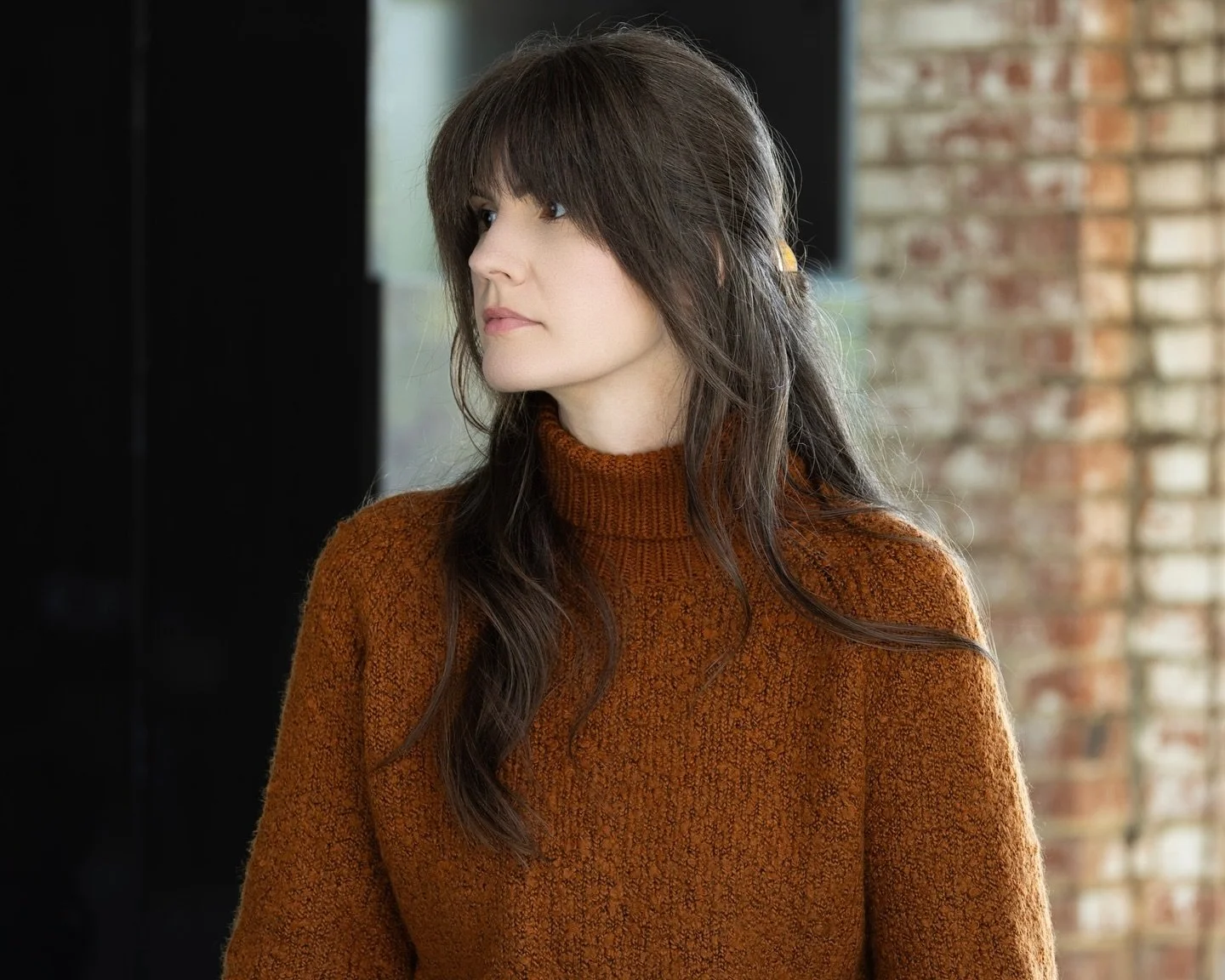 Hey there, Mel here. I&rsquo;m a Kansas City native with a deep-rooted love for design. For 15 years, I&rsquo;ve been been photographing architecture and interiors, starting out in-house, now I&rsquo;m proudly owning and operating my woman-owned smal