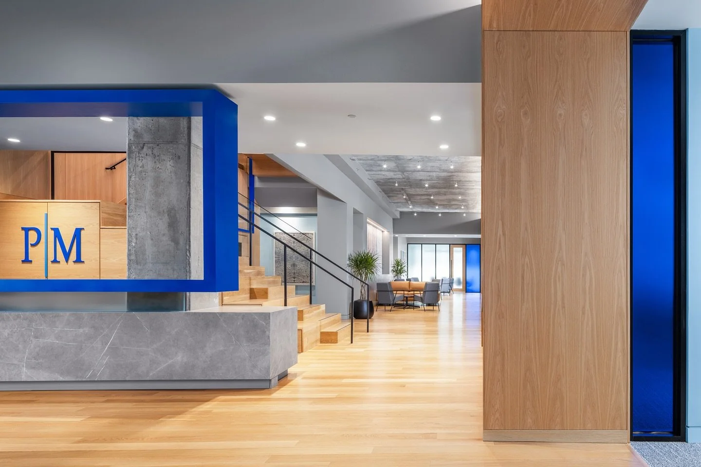 Cheers to @fitzsimmonsarchitects and @buildwithlingo on their recent completion of @phillipsmurrah &rsquo;s new Midtown office &ndash; a high-quality, modern space that just picked up an AIA Honor award for &ldquo;Interior Architecture&rdquo; and a &