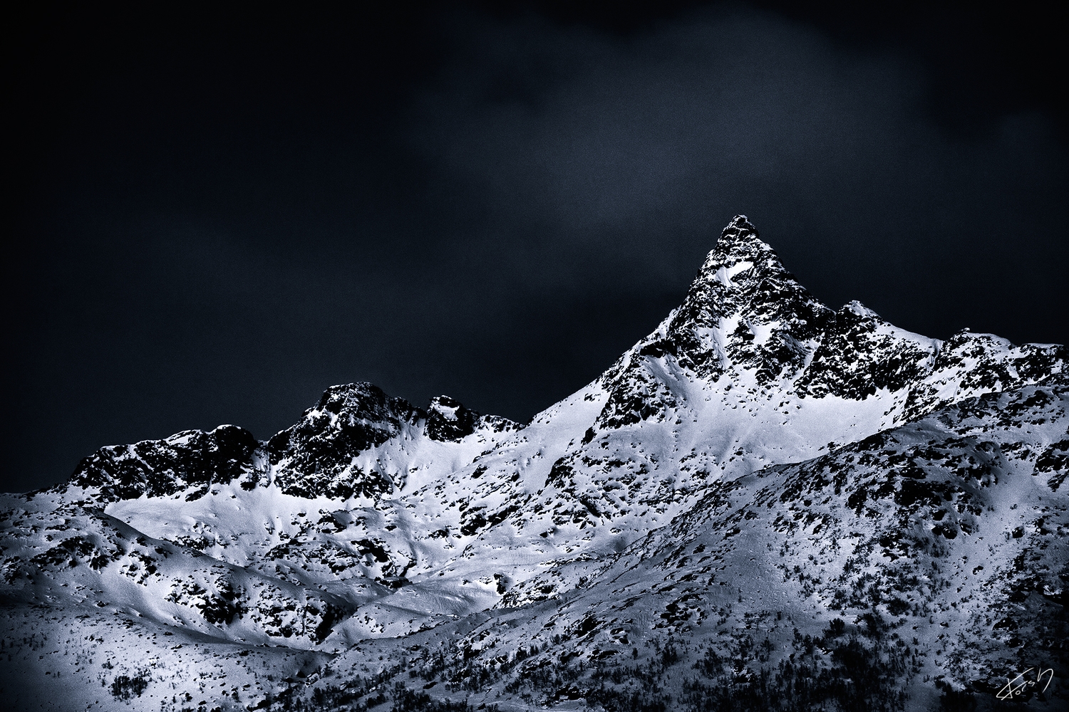 Djeveltanna / The Devil's tooth