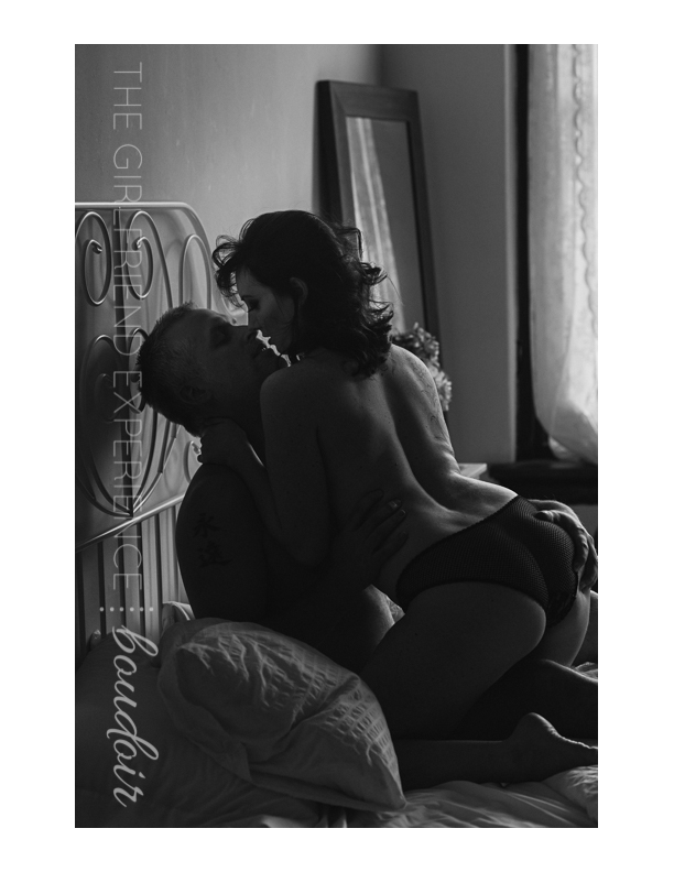 PittsburghCouplesBoudoir2.jpg