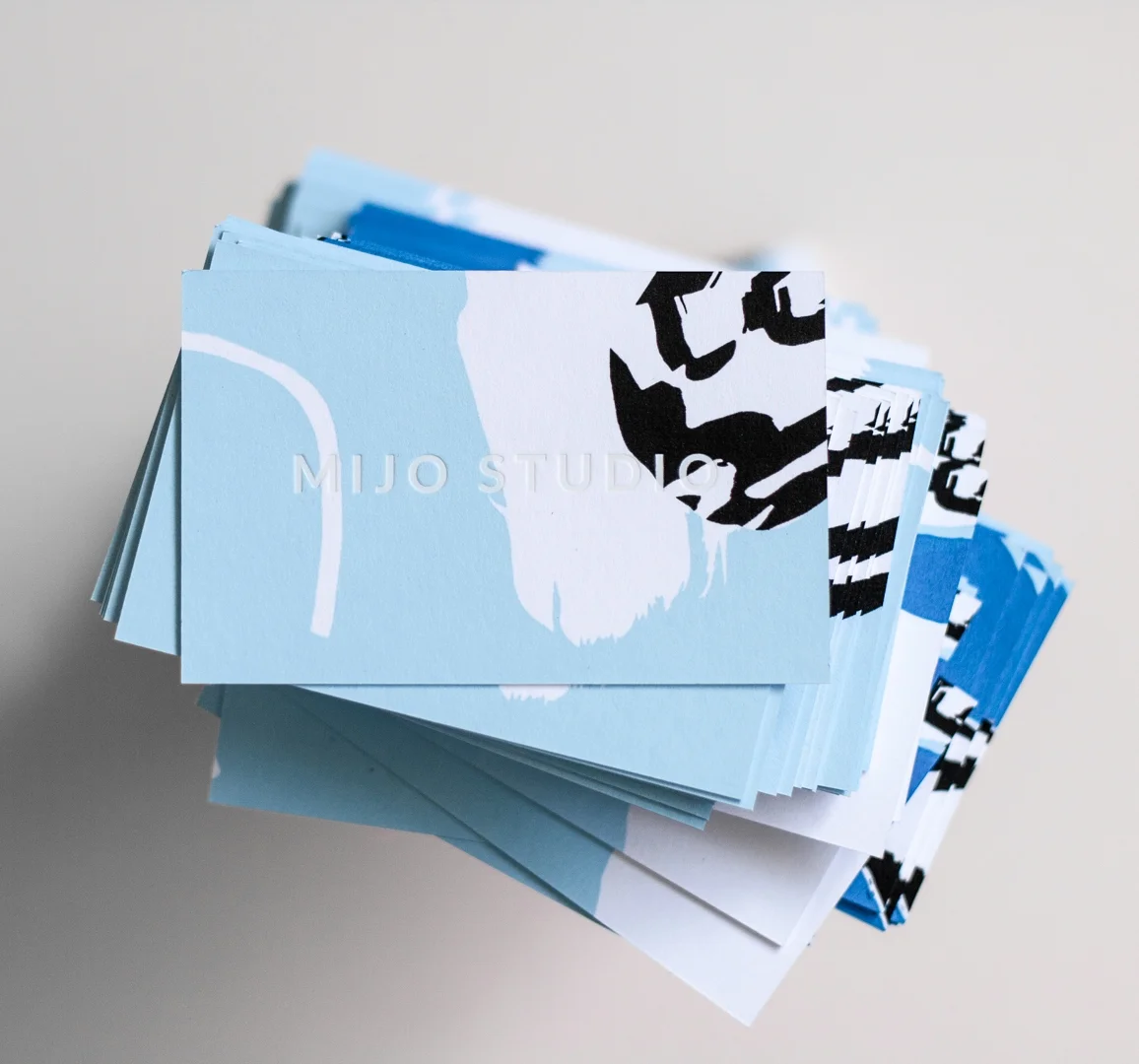 Three colour screen print + white foil blocking. Business cards printed for Mijo studio. We’ve printed the pattern on A3 sheet and then trimmed to 18 individual pieces. Dot Studio London #screenprint #foilprint #dotstudio #pattern #printdesign #businesscards #london
