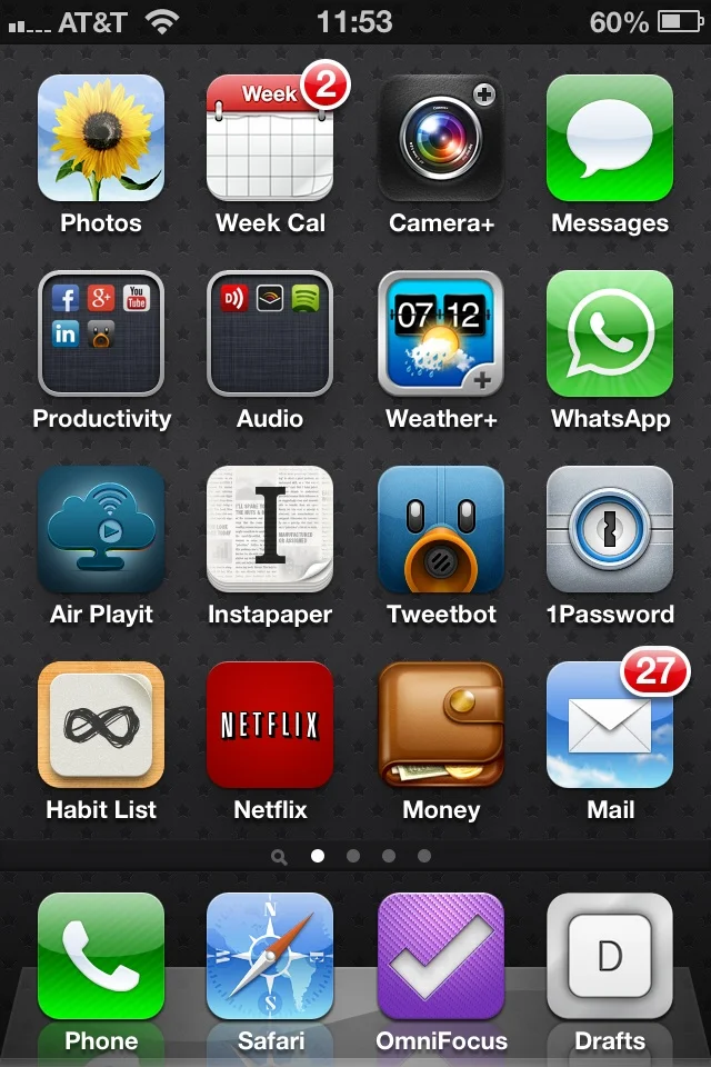 Thanhs phone.jpg