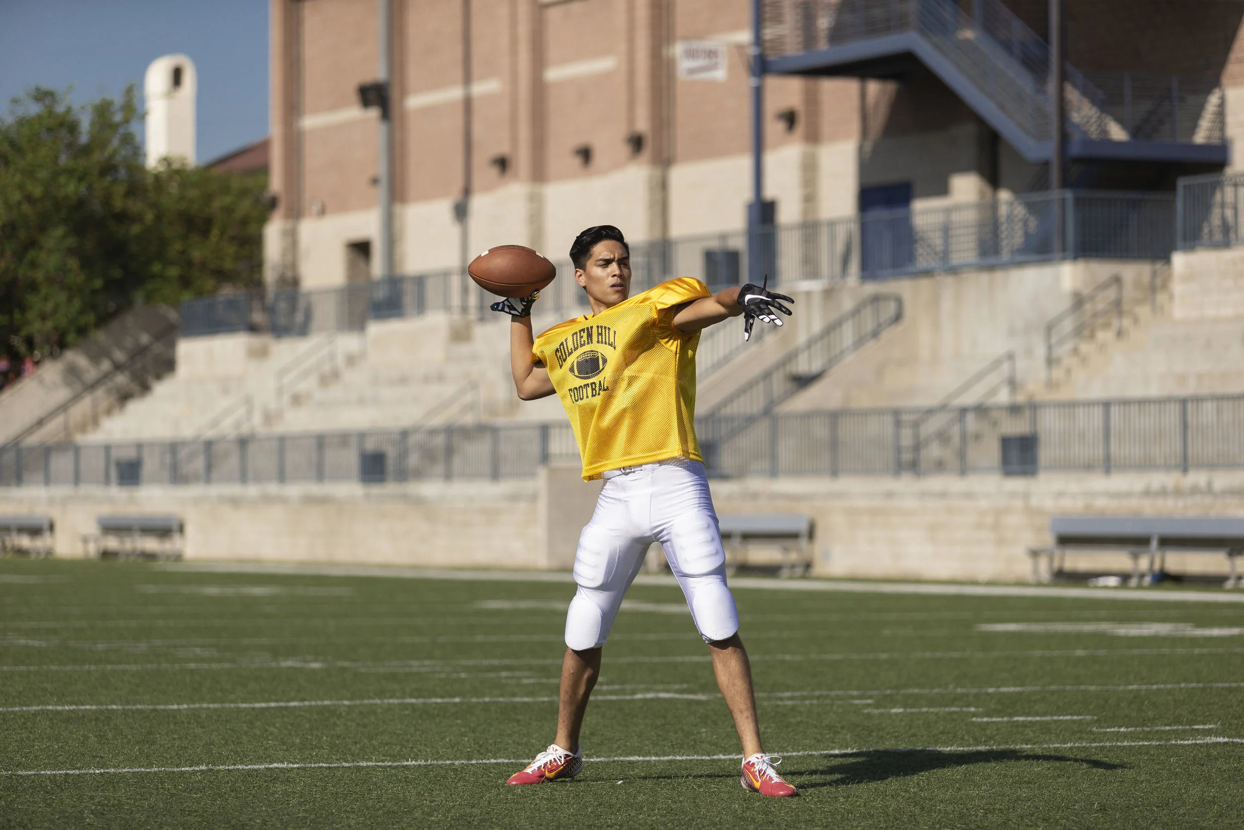 football-quarterback.jpg