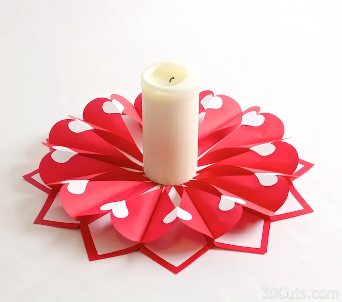 svg cutting files for Silhouette and Cricut Cutting machines. Birthday card Valentine's Day Wreath by Marji Roy of 3dcuts