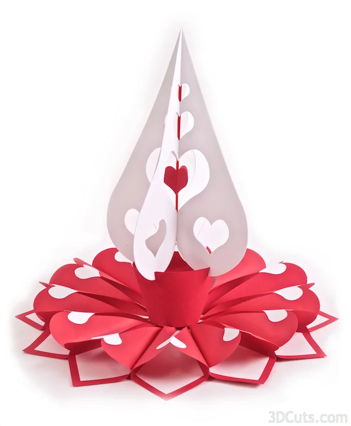svg cutting files for Silhouette and Cricut Cutting machines. Birthday card Valentine's Day Wreath by Marji Roy of 3dcuts