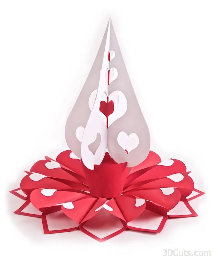 Heart Wreath with tree by 3dCuts v2.jpg