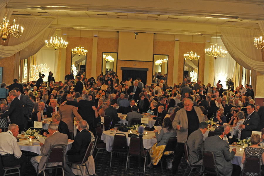  AOH, family and friends filled the Columns Banquet Center in St. Charles. (Photo by Lance Theby) 