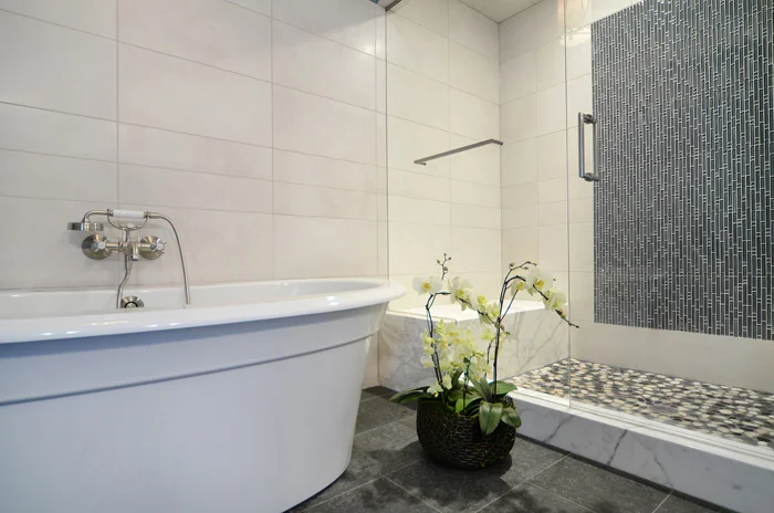 ensuite after 2.jpg