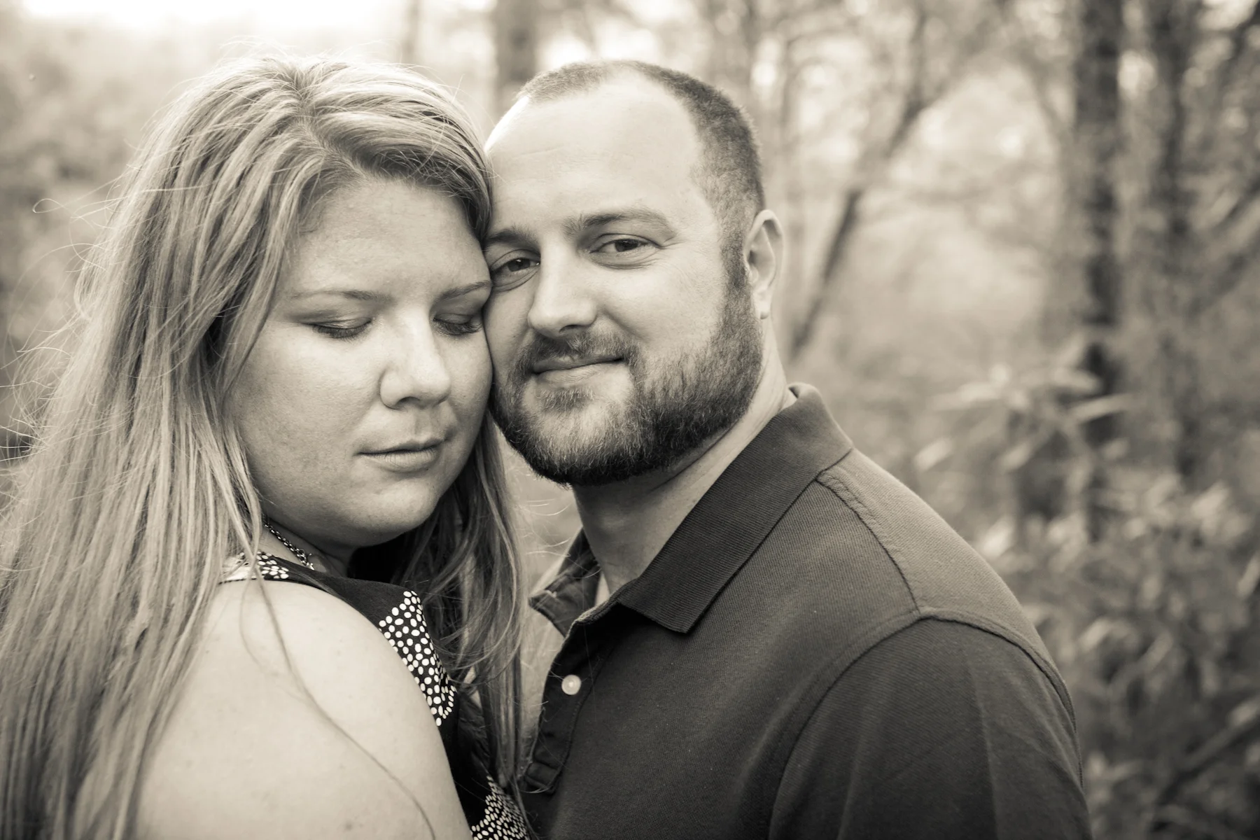 mikeala engagement session-33.jpg
