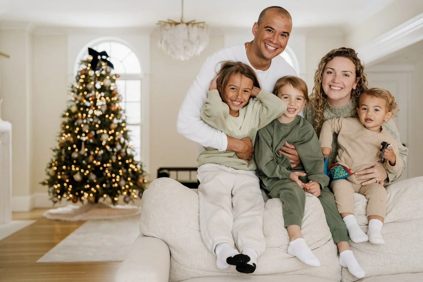 Brown Family, Christmas selfies 🎄✨
&hellip;
Find 🔍 the rascalliest rascal