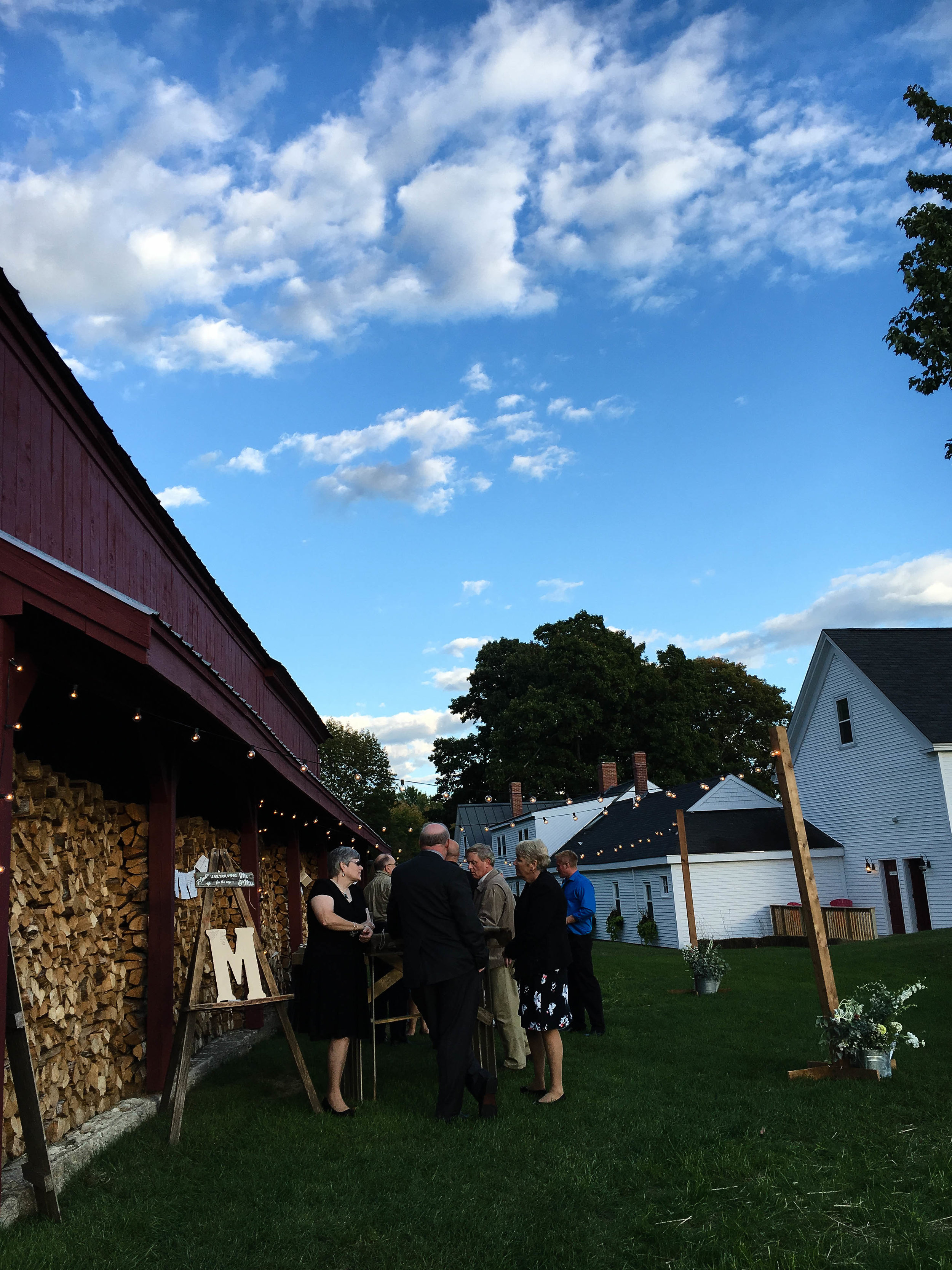 Maine rustic barn wedding | A Sweet Start Maine wedding officiant