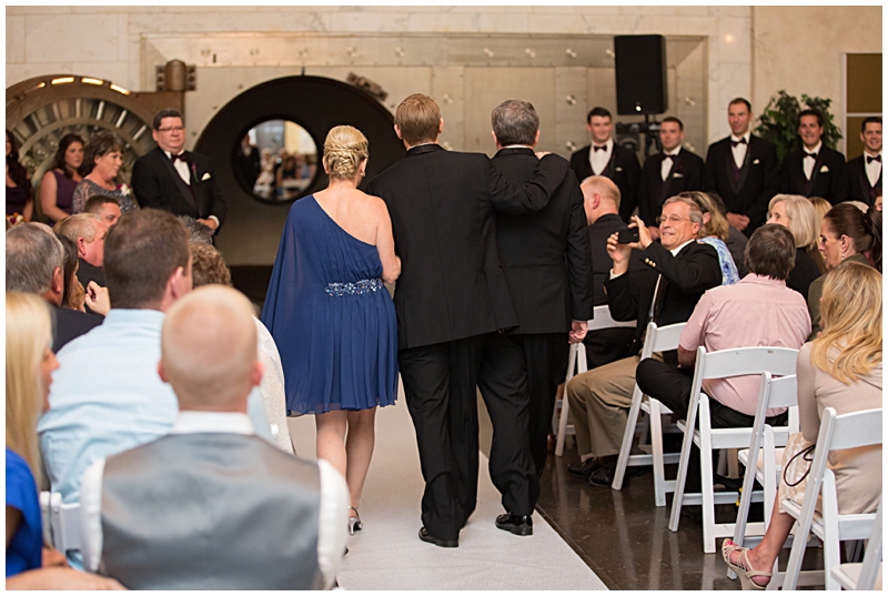 The Vault Fun Columbus Wedding037.jpg