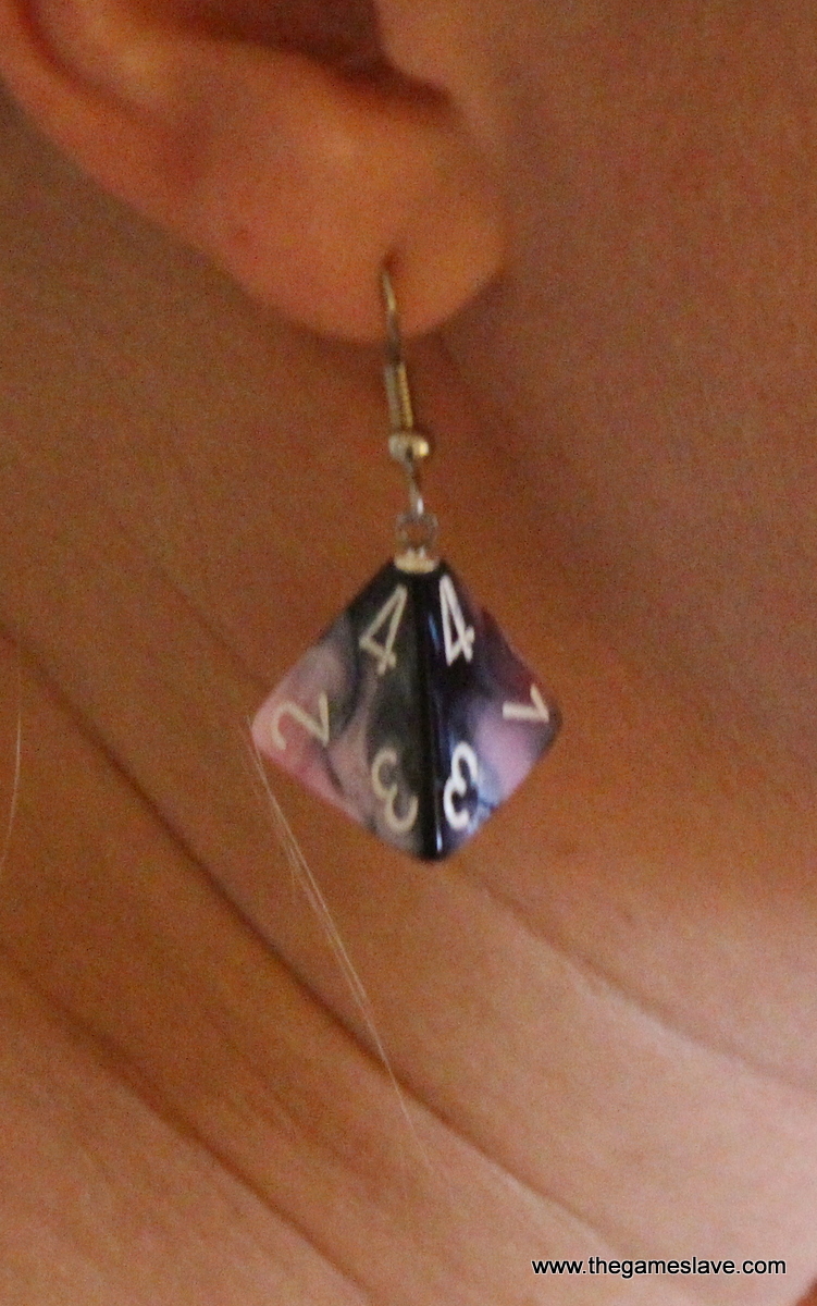 d4 dice earrings from World of Dice