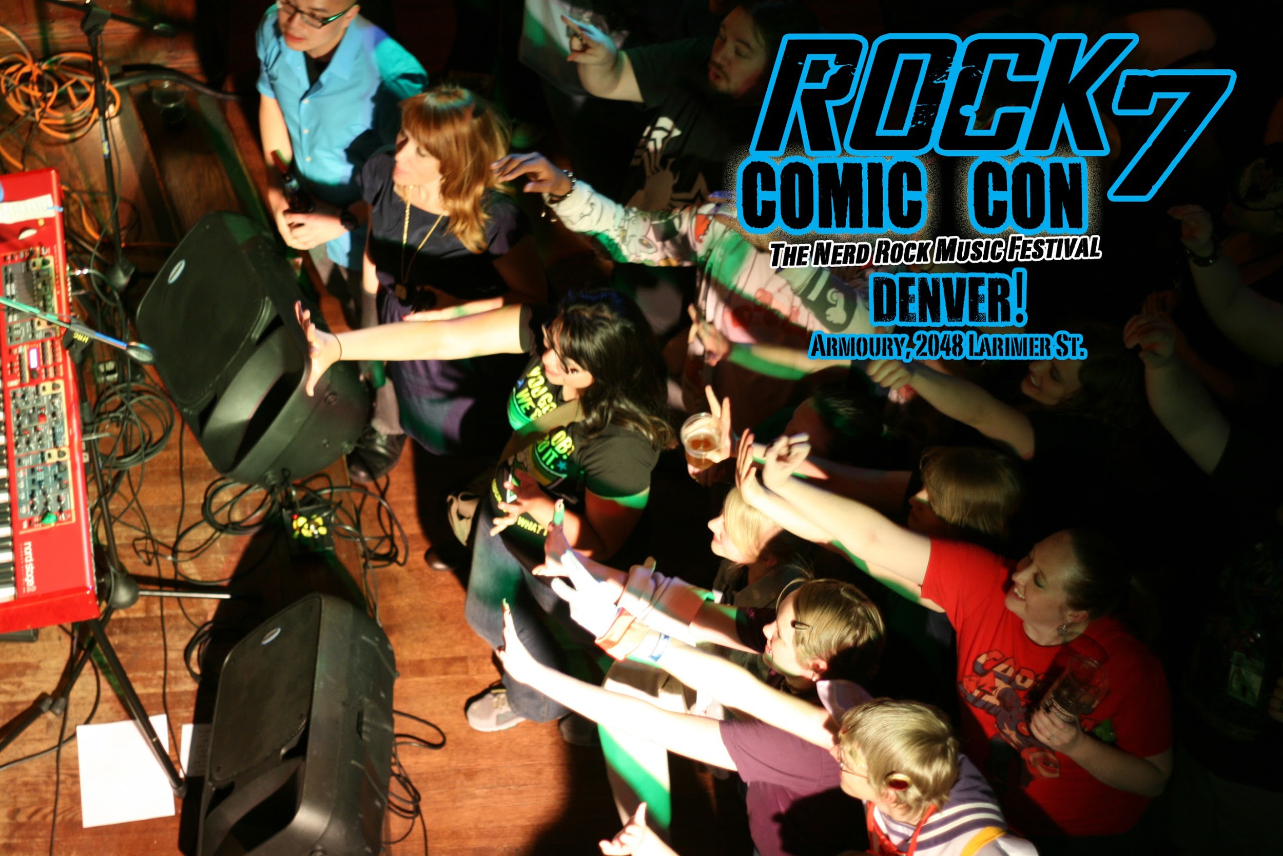 4-RockComicCon_Crowd_Birdseye.jpg