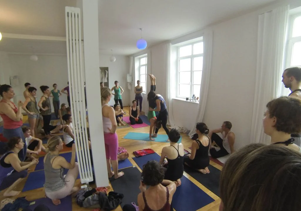 Learning to press into handstand