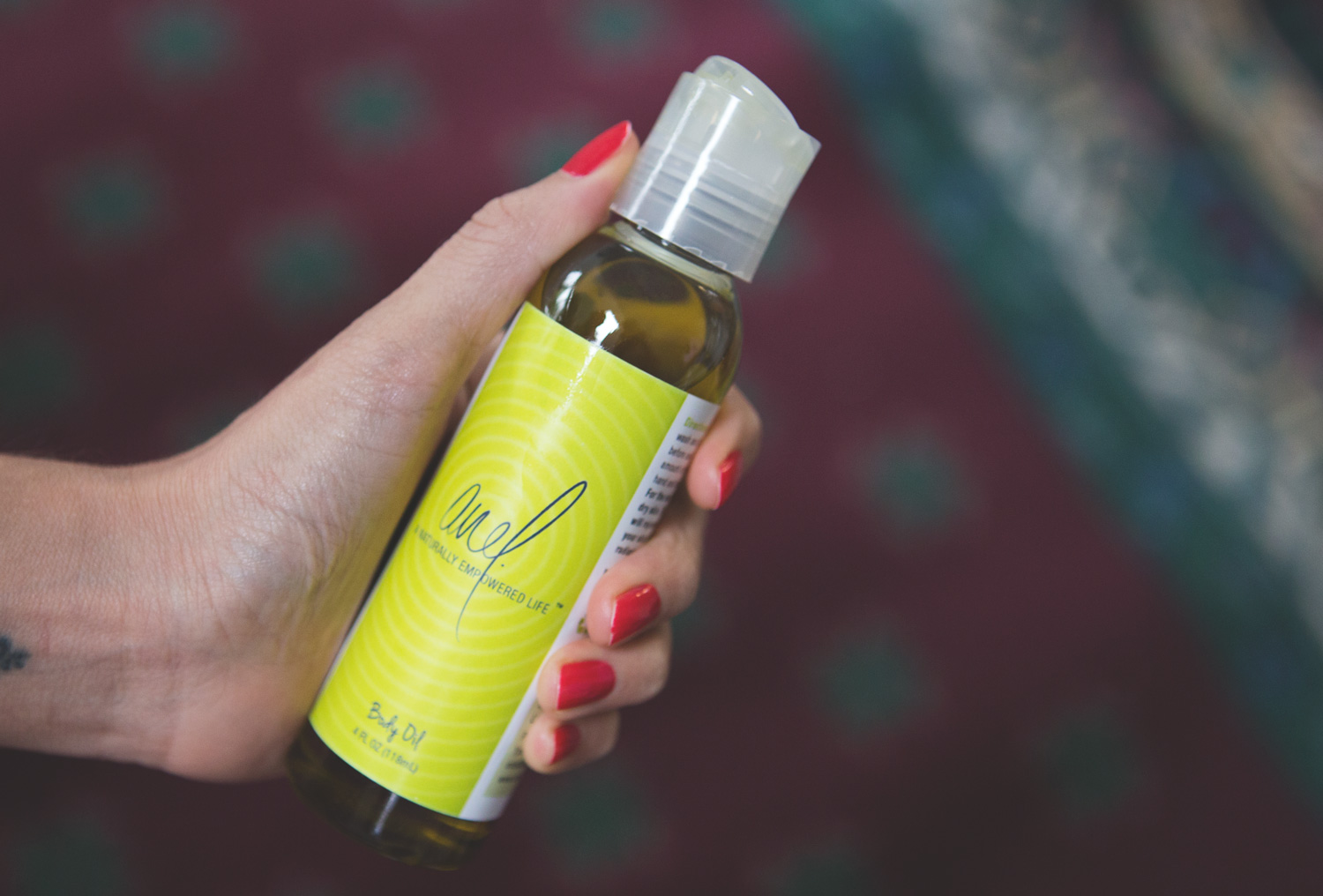 Using Anel body oil