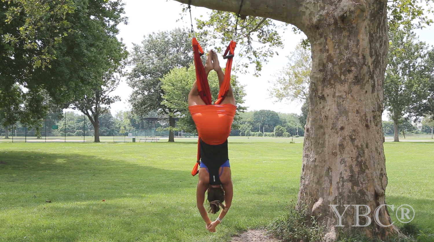 15 Minute Aerial Trapeze Yoga — YOGABYCANDACE