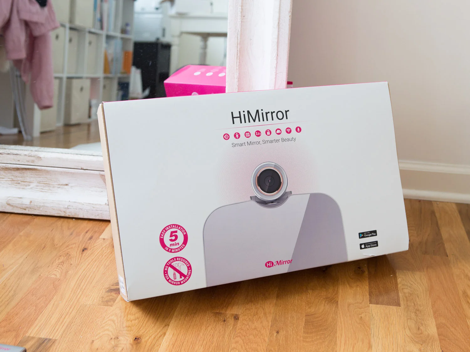 HiMirror packaging