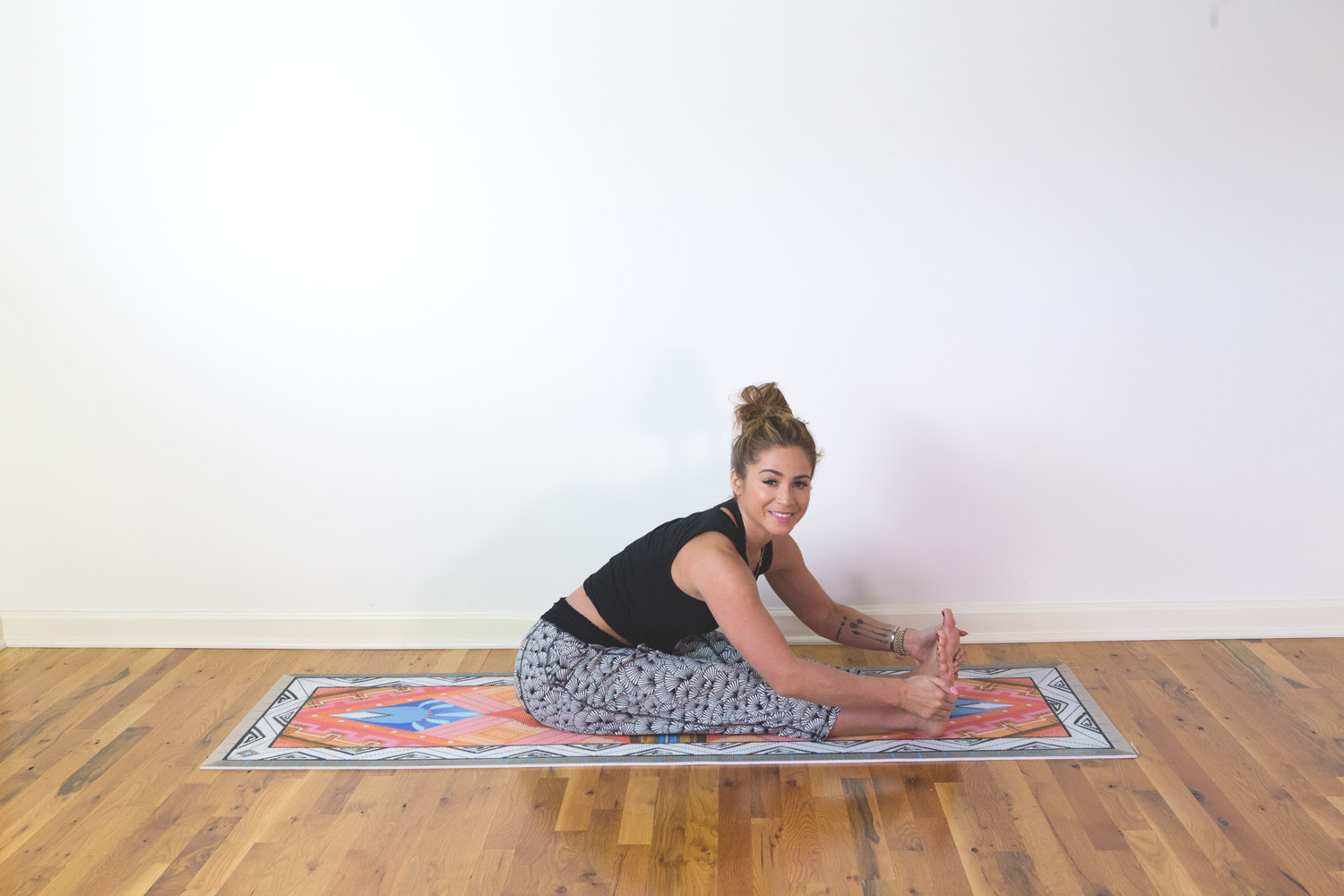20 Minute Slow, Stretching Hatha Yoga Video — YOGABYCANDACE