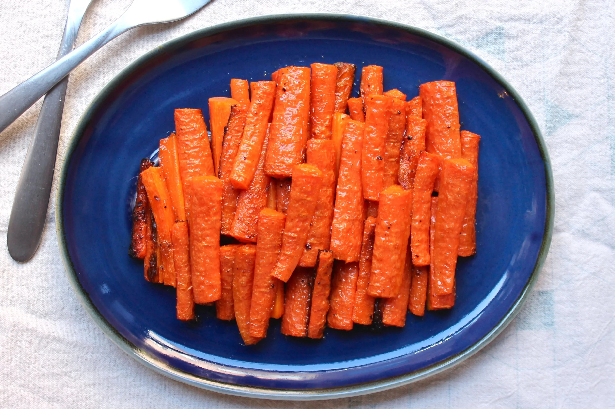 Cumin-Garlic Roasted Carrots