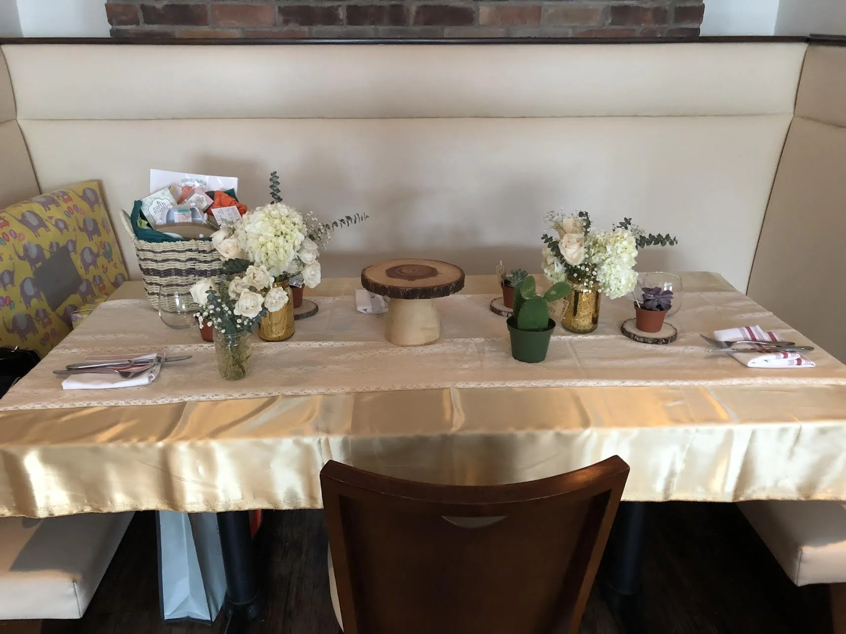 shower-tablescape.jpg