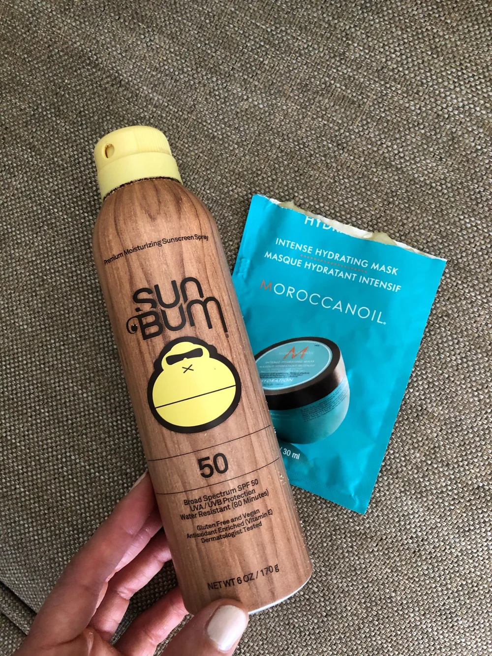 sunscreen-hair-mask-travel