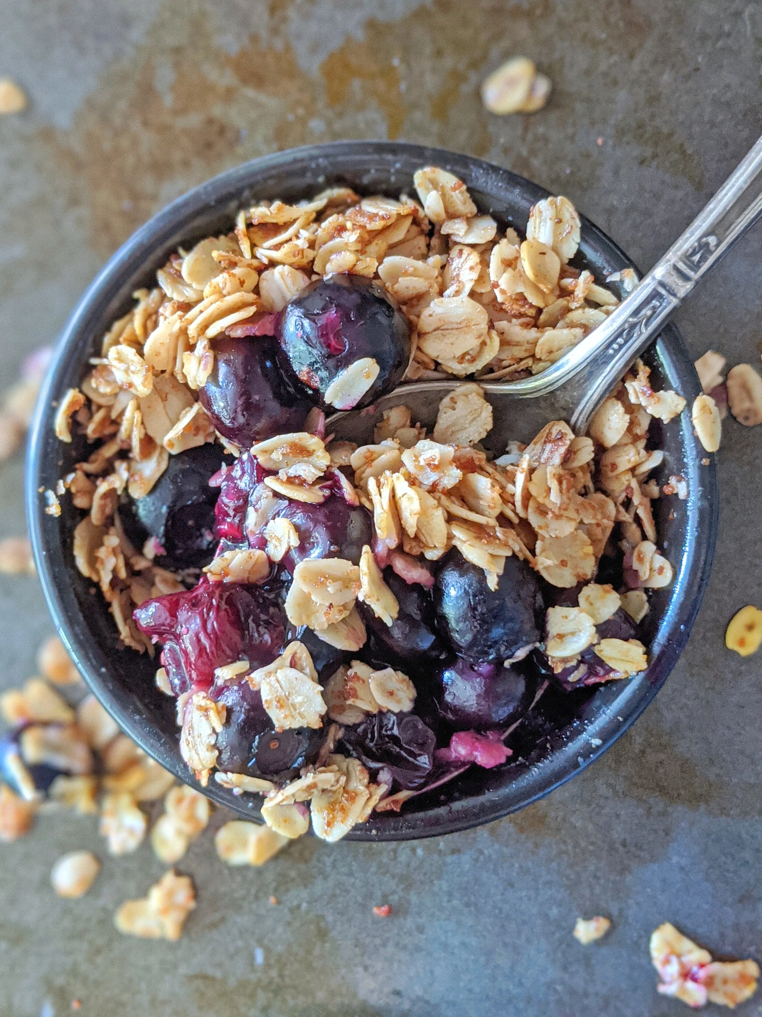 Single-Serve Blueberry Crisps