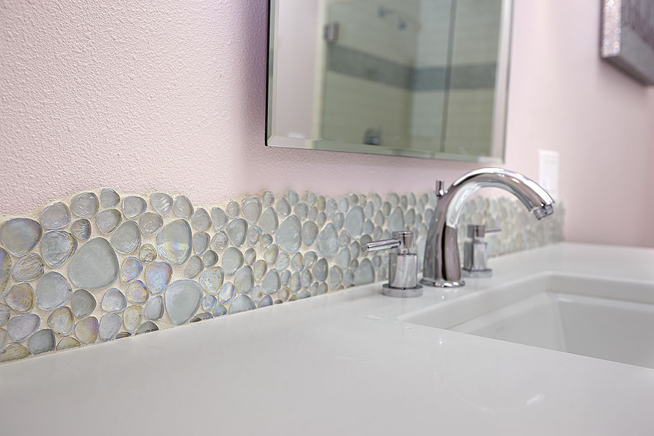 Mount_Leanne_inset_tile_web.jpg