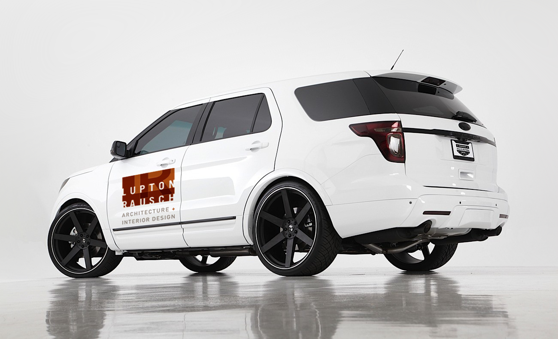 LR_LOGO_CAR.png