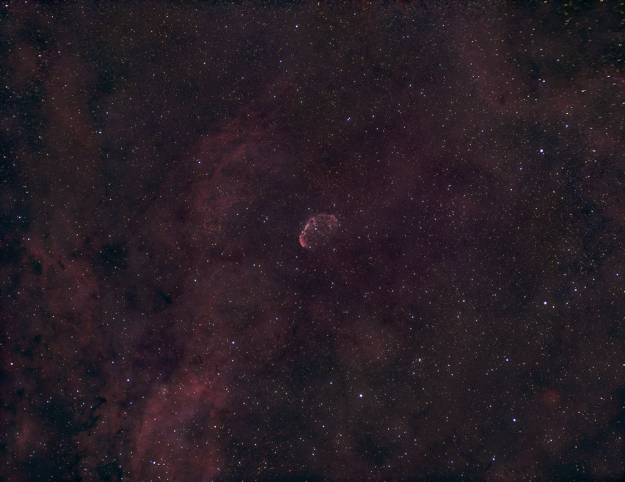 A wide view of the Crescent Nebula 