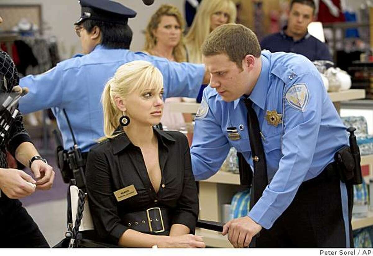 observe and report 2.jpg