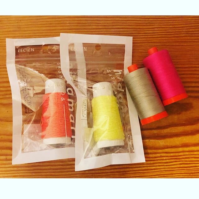 I ordered some thread from @followthatthread and @fatquartershop recently. Let&rsquo;s give a shoutout to your favorite craft places we want them to stay in business and thrive. @pennington_quilts and @gothamquilts are two other favorites. What are y