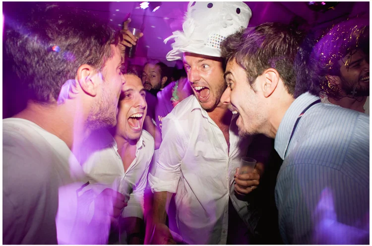 fotos de la fiesta en una boda (35).jpg