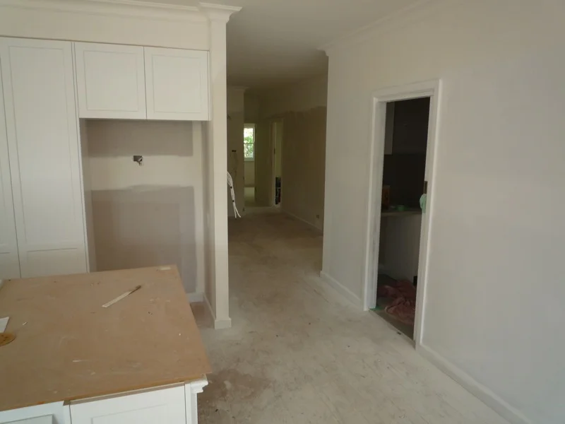 Looking from living room to Hallway