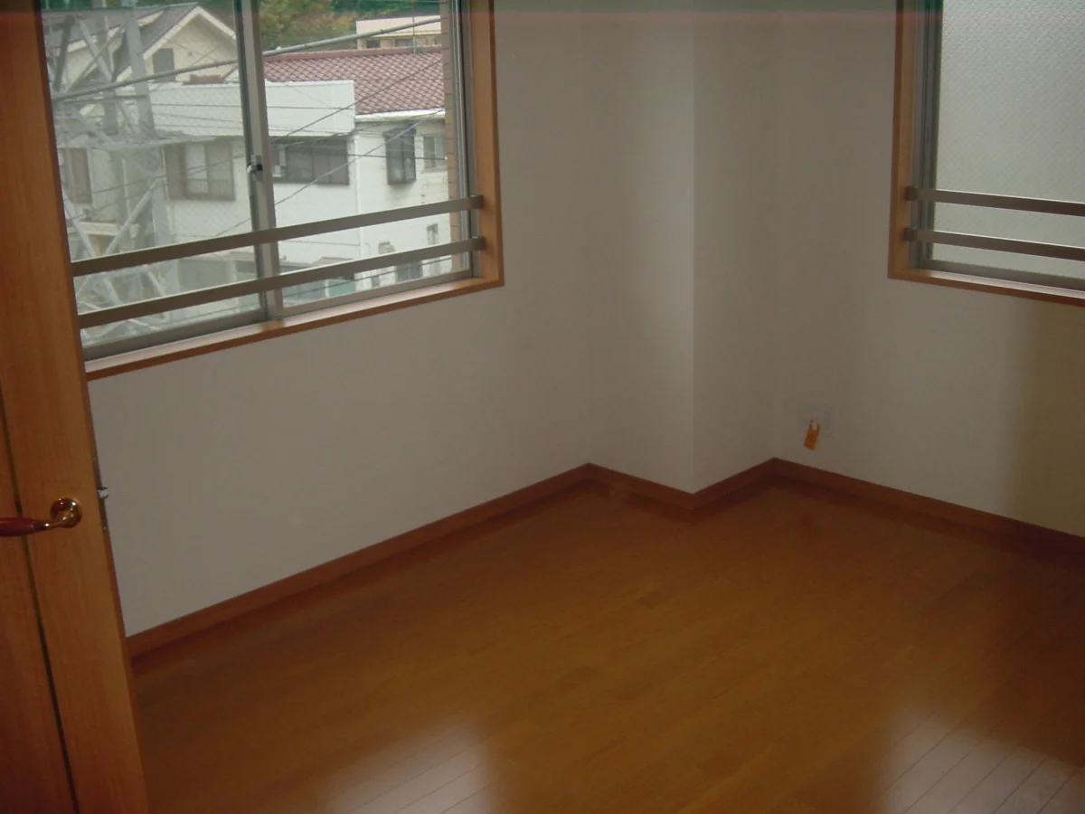 main bedroom.jpg