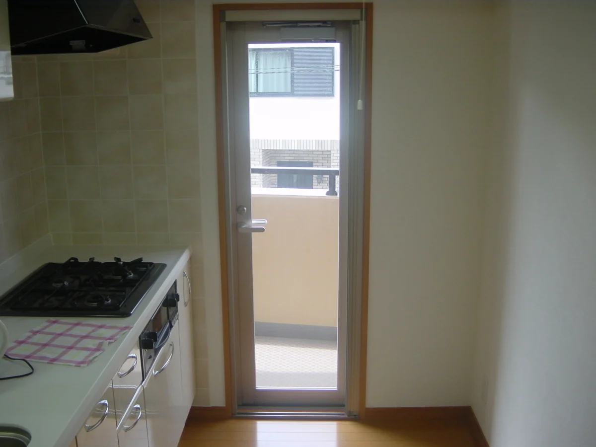 kitchen2.jpg
