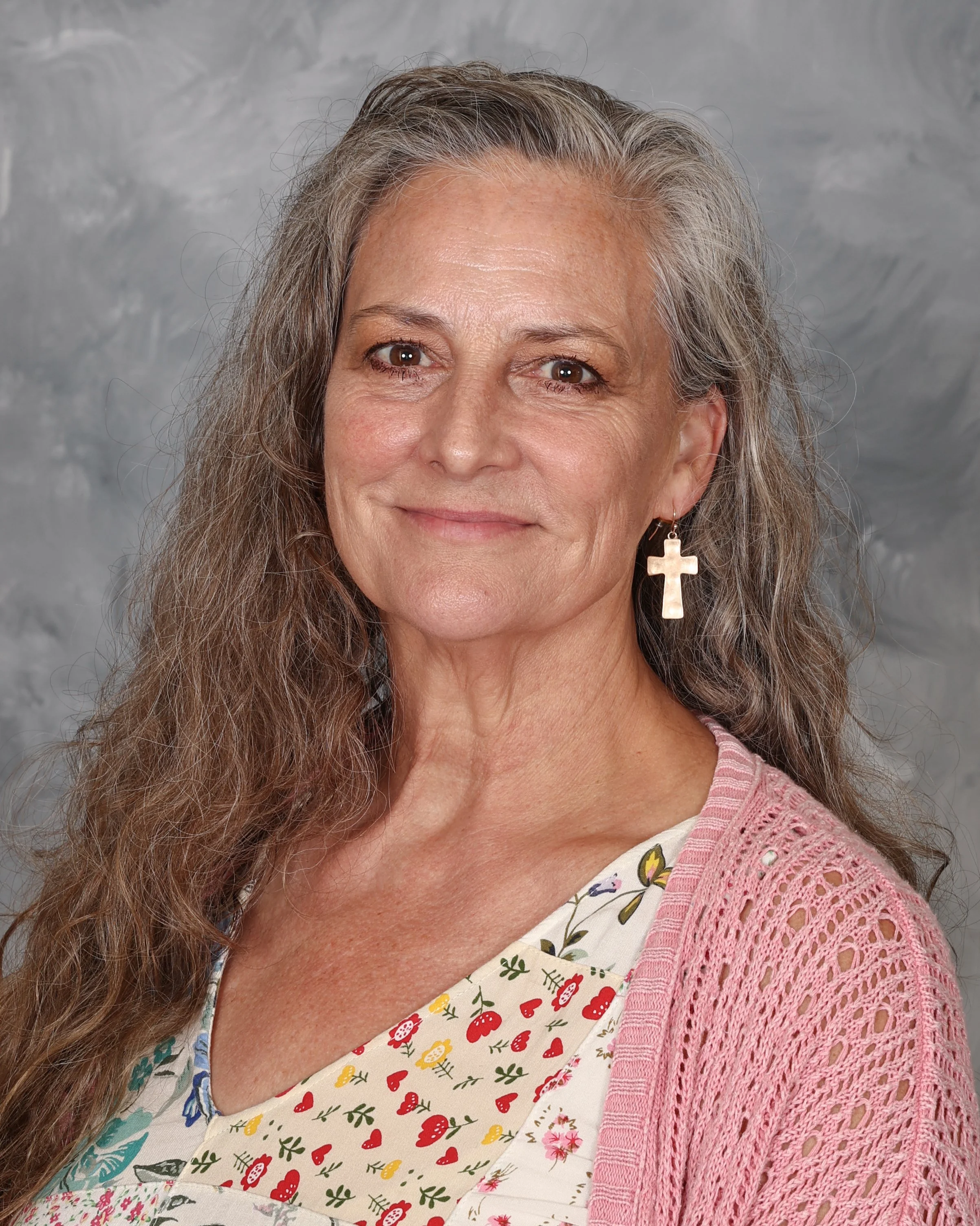Lynn Cobb, Lower School Secretary
