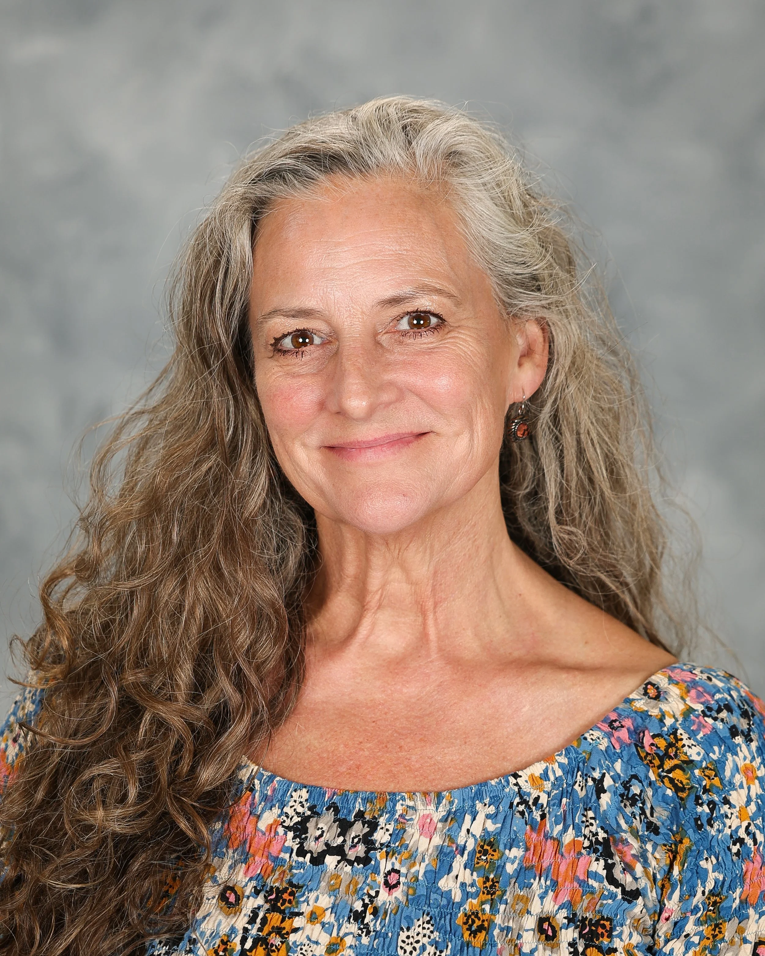 Lynn Cobb, Lower School Secretary