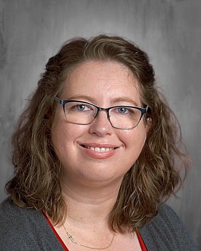 Johanna Hines, Special Projects, Lower School Art Assistant
