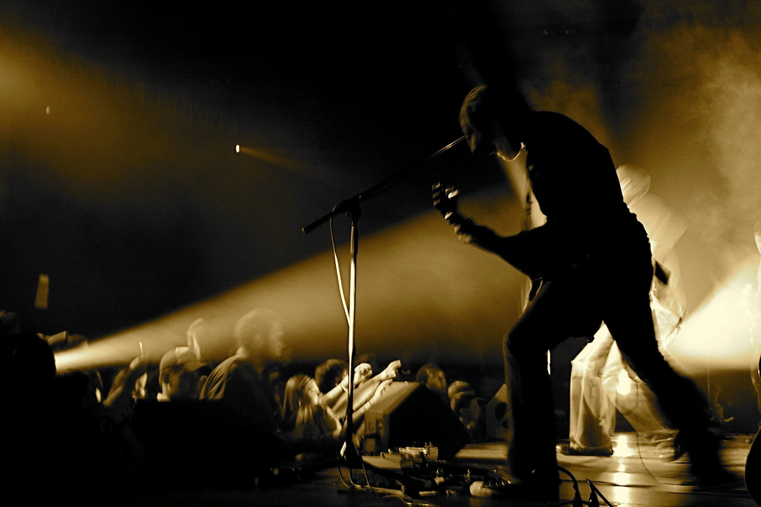 Rock_Star_Silhouette_by_allcreationtestifies.jpg
