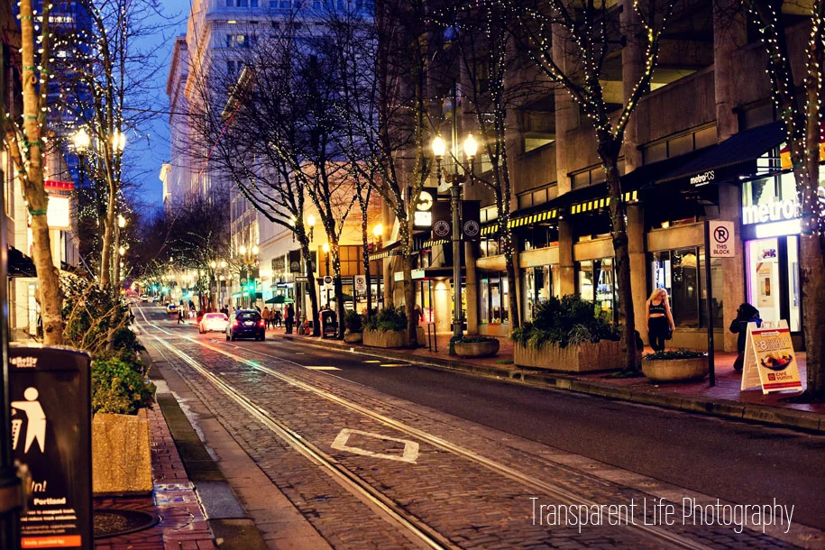 Canon 5D Mark II; 50mm f/1.4 | f/3.5, 1/25 sec, ISO-1600