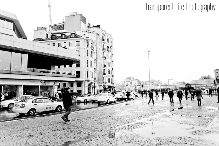 Canon 5D Mark II; 24mm f/2.8 | f/2.8, 1/8000 sec, ISO-500 | Istanbul, Turkey