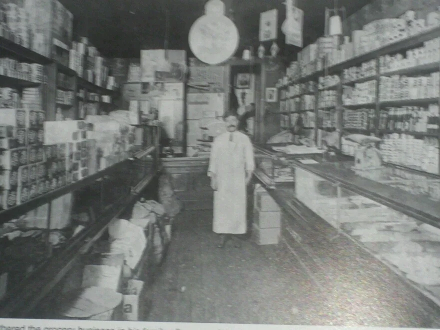 1912 Michael Couri grocery store