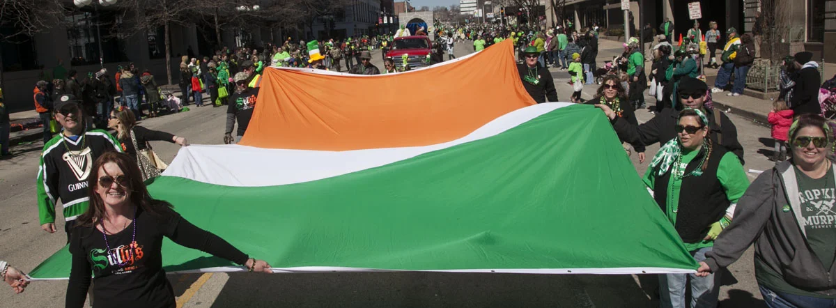 2014 Peoria St Pats Parade 125.jpg