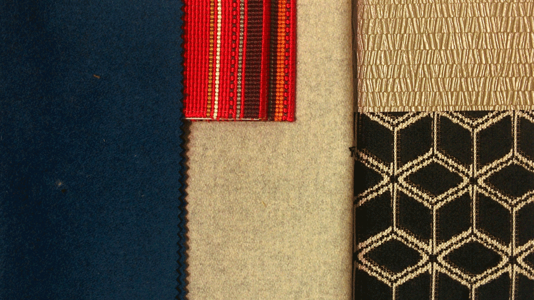 My favorite of them all. This selection looks balanced and this is achieved with the same fabric (left)in two different colors, the golden lines in the black and gold fabric matches with the golden wallpaper and the small orange detail creates the perfect interest for the combination to look fresh.
