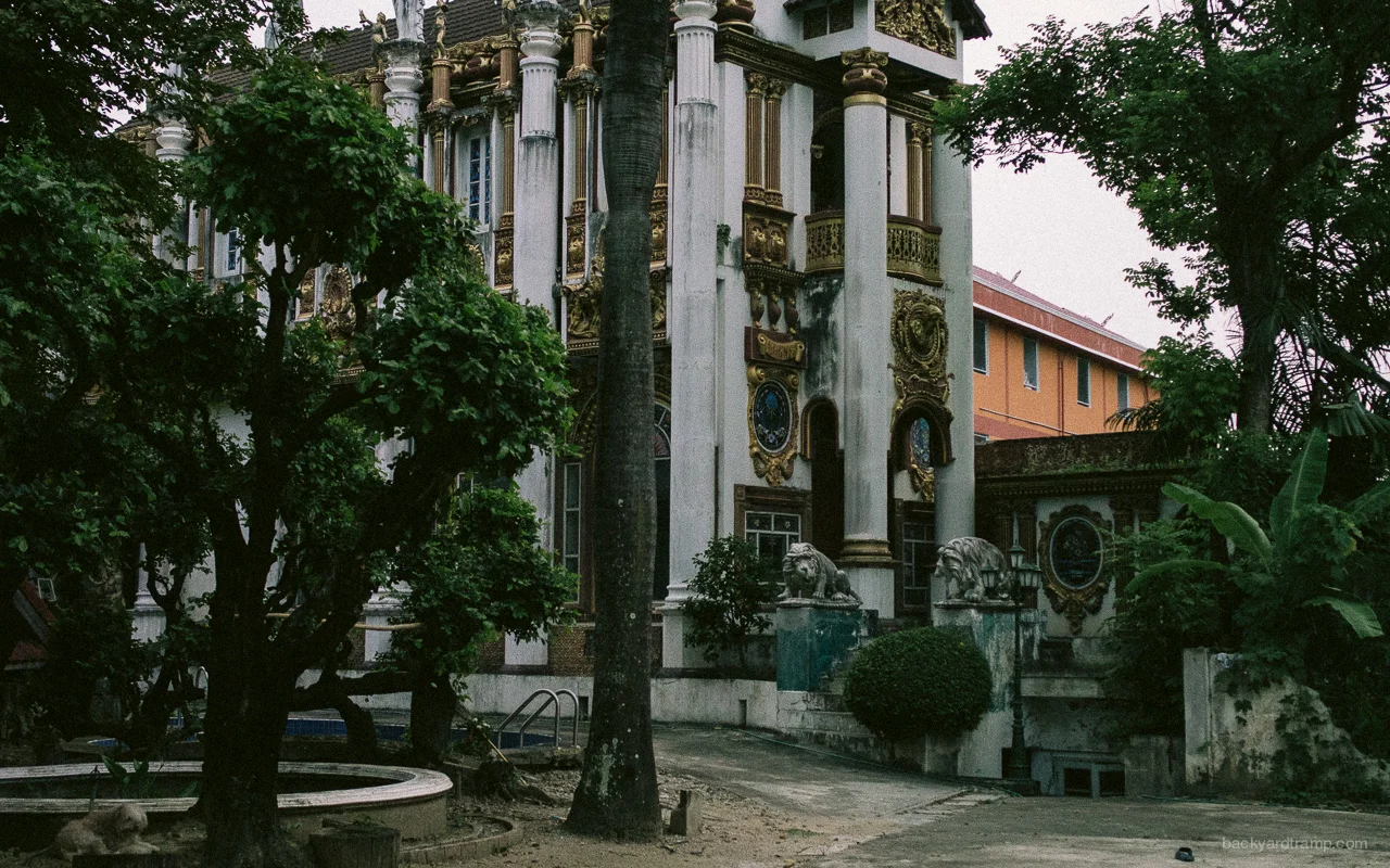 HauntedHouse-178103.jpg
