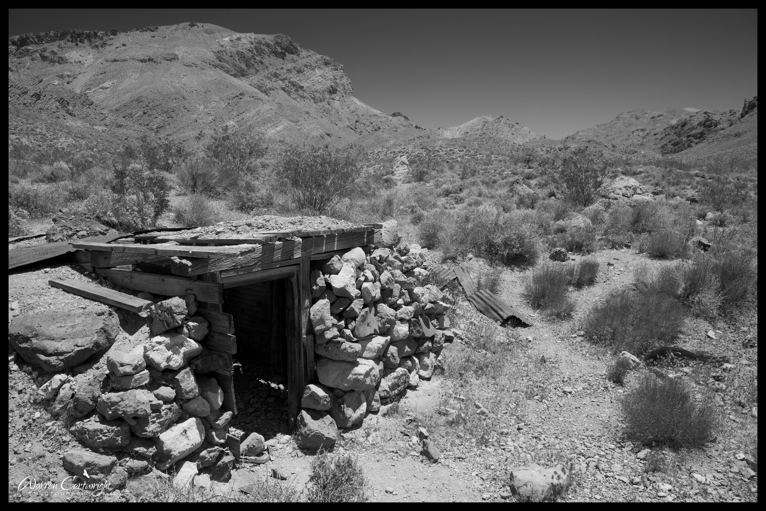 DeathValleyGhostTownBW.jpg