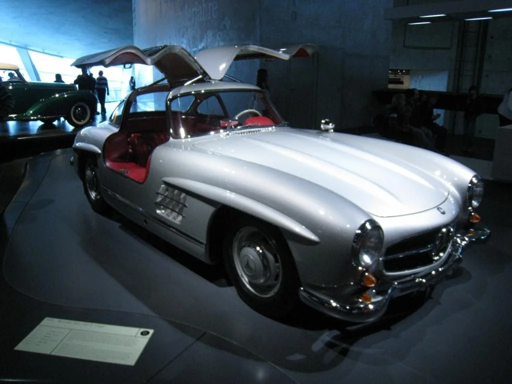 08Stuttgart_55_300SL_front.JPG